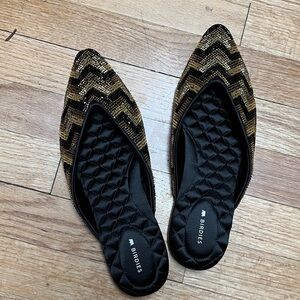 NWOT Birdies Black and Gold Beaded Zigzag Flat Mules
